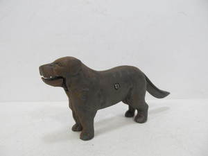 lot 206 image: Cast Iron Figural Dog Nutcracker
