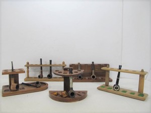 lot 211 image: Lot of Vintage Smoking Pipes & Pipe Racks