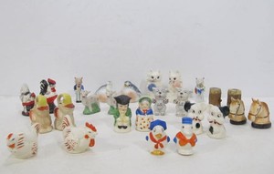 lot 214 image: Lot of 13 Vintage Salt & Pepper Shaker Sets