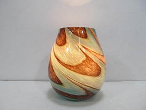 lot 235 image: Art Glass Small Torch Style Night Lamp