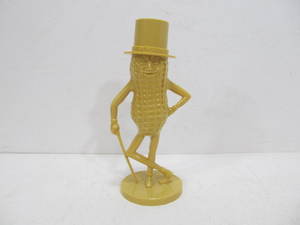 lot 236 image: Vintage Mr. Peanut Character Bank Hard Plastic