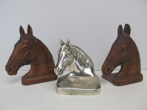 lot 12 image: Vintage Horse Head Bookends