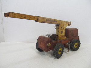 lot 51 image: Old Vintage Pressed Steel NYLINT Construction Vehicle