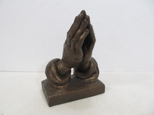lot 72 image: Vintage 1960s AUSTIN PRODUCTIONS Praying Hands Sculpture