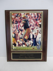 lot 180 image: Autographed BRETT FAVRE Packers Photo wCOA