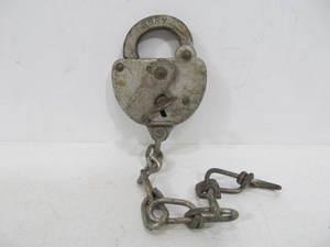 lot 125 image: Old Vintage GREAT NORTHERN Railway Railroad Lock wOriginal Key