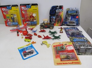 lot 246 image: Lot of Assorted Vintage Toys Actions Figures etc