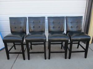 lot 261 image: Matching Set of 4 Black Bar Stool Chairs