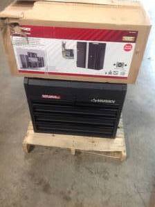 lot 26 image: PALLET OF ASSORTED HUSKY GARAGE TOOLS SEE DESCRIPTION