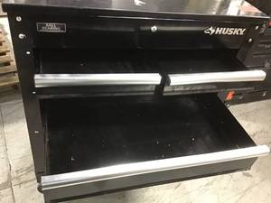 lot 51 image: HUSKY 33 in. W 4-Drawer Mechanics Tool Utility Cart in Gloss Black SMALL DENTS AND SCRATCHES