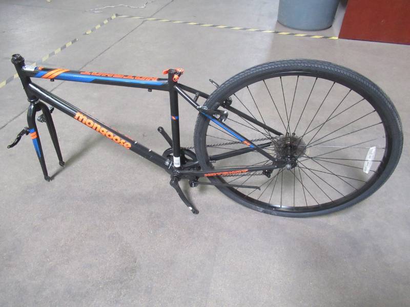 Mongoose hotshot hybrid discount bike