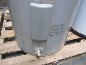 lot 303 image: Whirlpool 50-Gallon 240-Volt Residential Regular Electric Water Heater E50R6-45