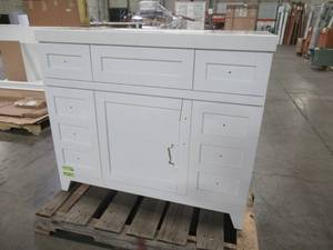 lot 410 image: St. Paul Rosedale Bathroom Vanity in White with Cultured Marble Vanity Top in White with White Sink - Front Door and LH Side Panel Damage.