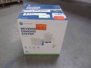 lot 862 image: GE Under Sink Reverse Osmosis Water Filtration System GXRQ18NBN