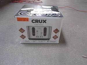 lot 880 image: Crux CRX14545 4-Slice Toaster CRX14545