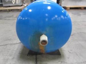 lot 321 image: A.O. Smith 20-Gallon Horizontal Pressure Tank LPT20H