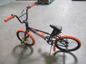 lot 758 image: Mongoose 20 Outerlimit BMX Bike, BlackOrange