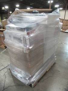 lot 229 image: WHOLESALE MIXED PALLET OF MISCELLANEOUS SMALL HOUSEWARES AND MORE