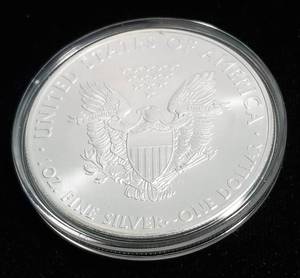 2010 AMERICAN SILVER EAGLE 1 TROY OZ. .999 FINE SILVER IN AIRTITE