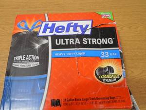 lot 34 image: Hefty Ultra Strong 33 Gal. Draw String Trash Bags