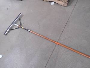 lot 56 image: Quickie Professional 24 in. Floor Squeegee with Handle
