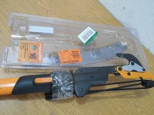 lot 65 image: Fiskars PowerLever 1-18 in. Cut Capacity Steel Saw Blade 15 in. Fiberglass Pole 14 ft. Tree Pruner