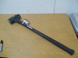 lot 136 image: Husky 16 lb. Sledge Hammer with 34 in. Fiberglass Handle