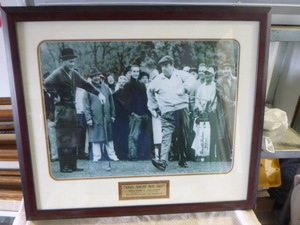 lot 43 image: And Away We Go Arnold Palmer and Jackie Gleason Photo
