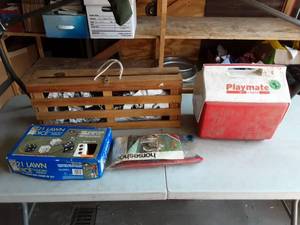 lot 49 image: Yard Games & Cooler
