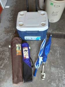lot 50 image: Rolling Cooler, Flexi-Basket, Folding Table