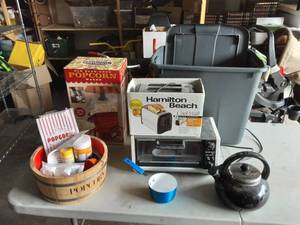 lot 91 image: Old Fashion Popcorn Maker, Kitchen Electronics, Tote, More