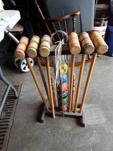 lot 94 image: Croquet Set