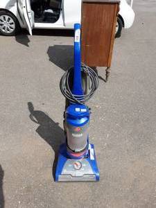 lot 95 image: Hoover Vacuum