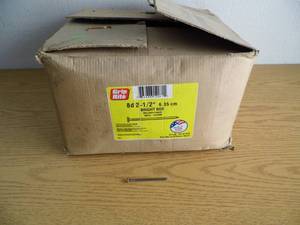 lot 3 image: Grip Rite Nails