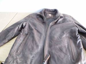 lot 16 image: Leather Jacket