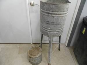 lot 19 image: Minnow Bucket - Metal Bin on Stand