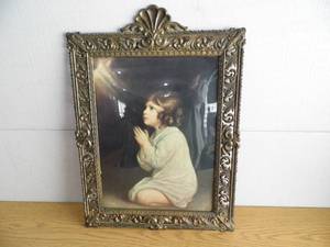 lot 46 image: Picture in Metal Frame wBubble Glass