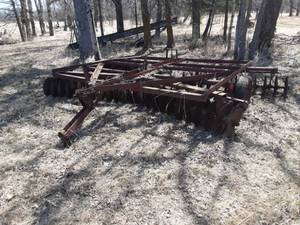 lot 24 image: McCormick International 37 Disc Harrow
