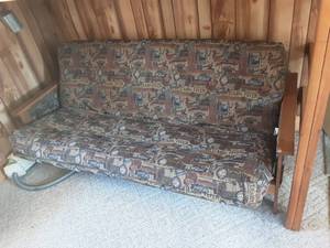 lot 15 image: Futon