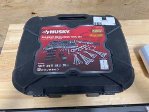 lot 73 image: HUSKY Mechanics Set 1002546395 230-Piece Set