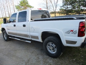 2004 CHEVROLET 4x4 SILVERADO 2500 DIESEL TRUCK