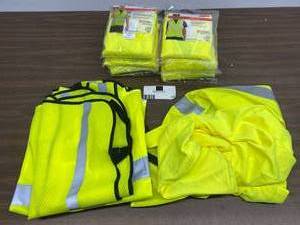 Mixed Lot Of 1 Size Fits Most 3M Safety Vest