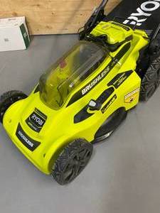 Ryobi 20 in. 40-Volt Brushless Lithium-Ion Cordless Battery Walk Behind Push Lawn Mower 5.0 Ah BatteryCharger Included