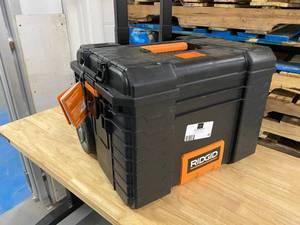 RIDGID Rolling, Mobile Job box w Suitcase Handle