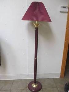 lot 43 image: Floor Lamp