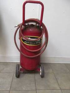 lot 69 image: Coleman power mate compressor tank