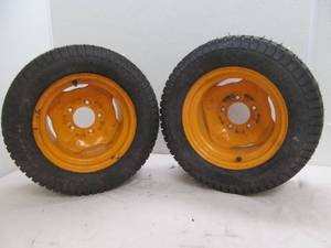lot 70 image: Carlisle Turf Savor Tires (2)