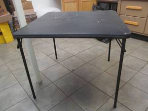 lot 77 image: Folding Table