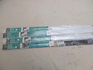 lot 102 image: door sweeps
