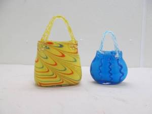 lot 117 image: glass purse vases